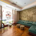 Hotel Pera Tulip & 4*
