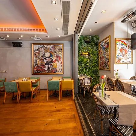 Pera Tulip & איסטמבול