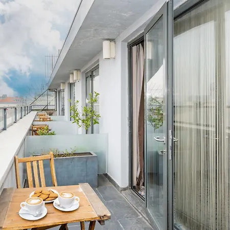 Hotel Pera Tulip & Hb