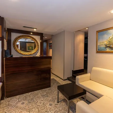 Pera Tulip & Hb Istanbul