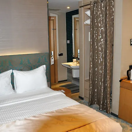 Pera Tulip & Hotel Istambul