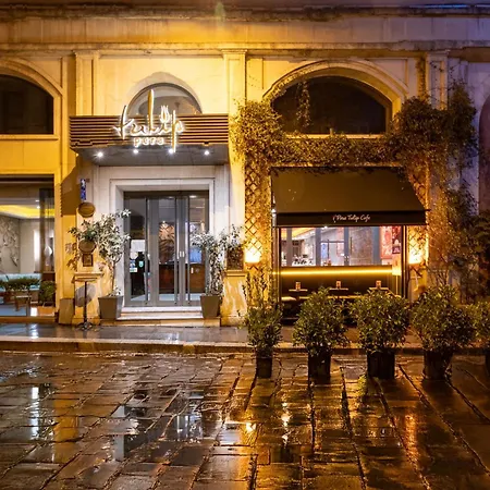 فندق Pera Tulip &