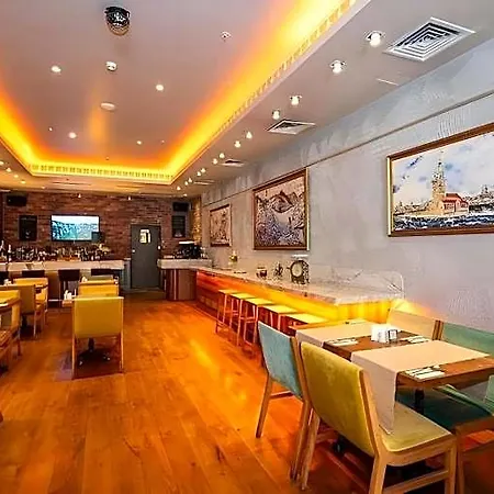 Hotel Pera Tulip &