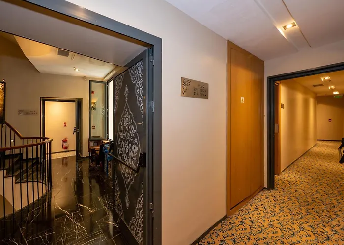 Pera Tulip & اسطنبول