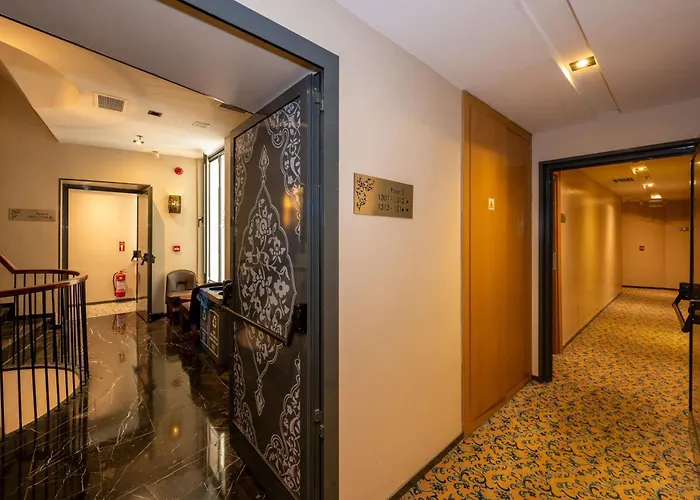 Pera Tulip & اسطنبول