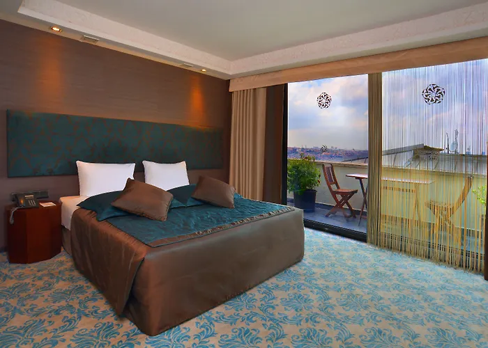 Pera Tulip & فندق اسطنبول