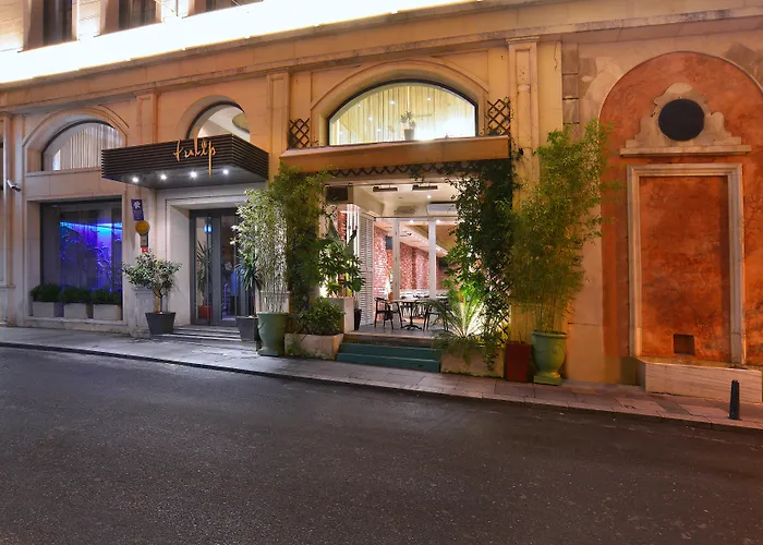 Отель Pera Tulip &