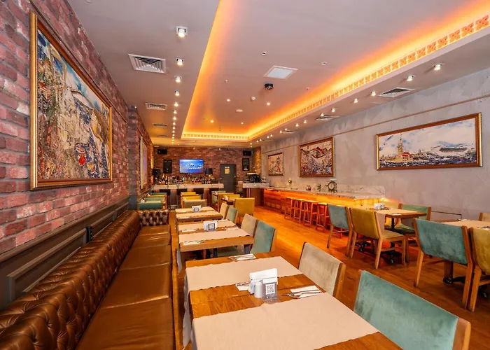 Pera Tulip & Отель 4*