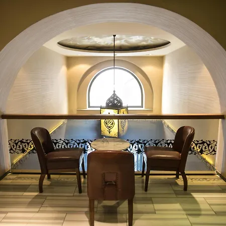 Pera Tulip & 호텔 이스탄불